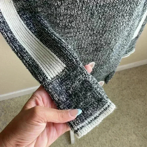 Victoria's Secret Thick Cotton Knit Sweater - Picture 3 of 8